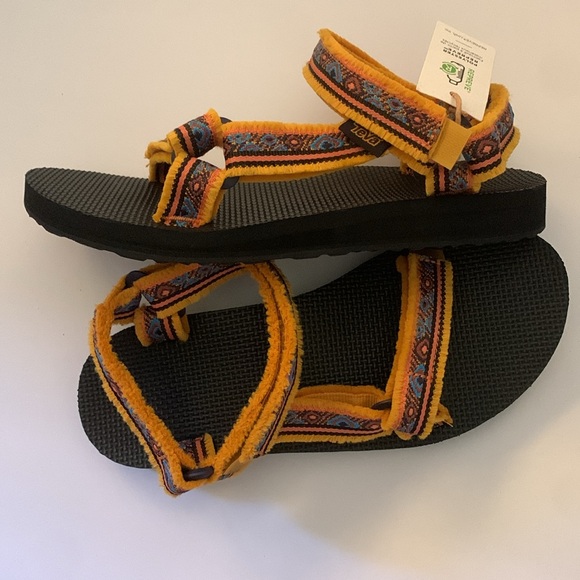 New! Teva women’s original Universal sandal sz6 - Picture 2 of 7